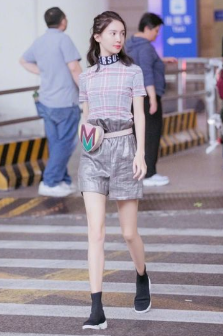 闲鱼有话说|金晨也太瘦了吧？超170的身高还不到90斤，穿热裤都显得空荡荡