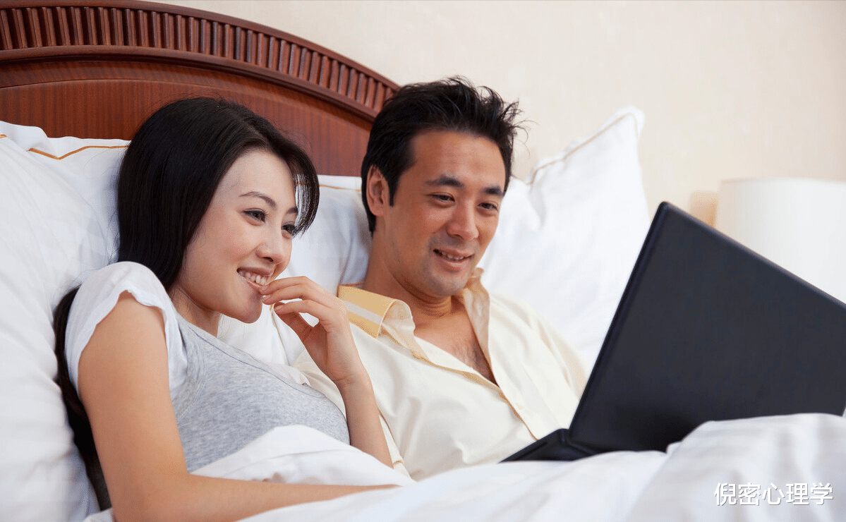 倪密心理学|“不把陪嫁房给我弟，我们就离婚”凤凰男话音刚落，妻子果断离婚