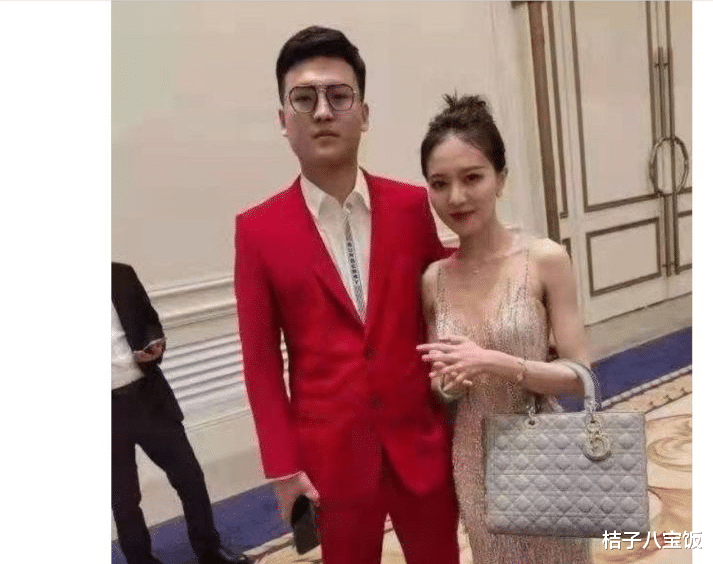 医生|女海王项思醒早年照片被扒：单眼皮、塌鼻梁，网友直呼医生好腻害