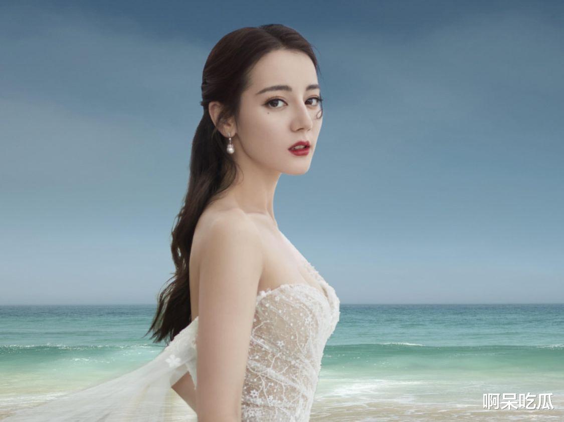 张雨绮|时尚盛典红毯：杨颖美出新高度，张雨绮好身材藏不住！