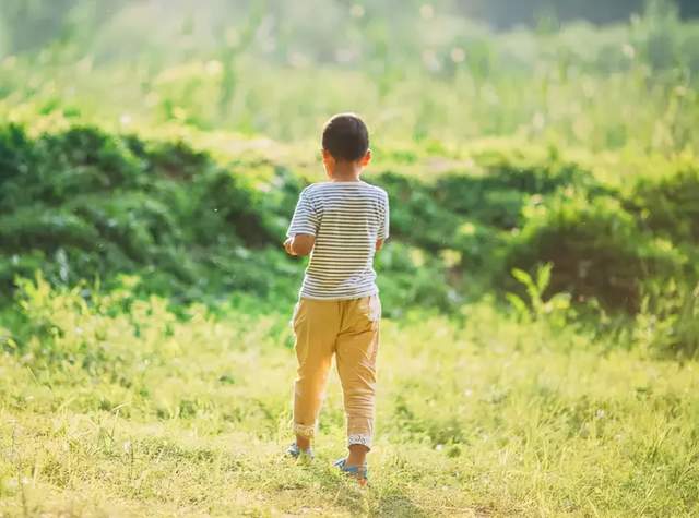 那群妈妈|“妈妈，我再玩十分钟，不然不写作业！”当孩子开始和你谈条件，你会怎么做？