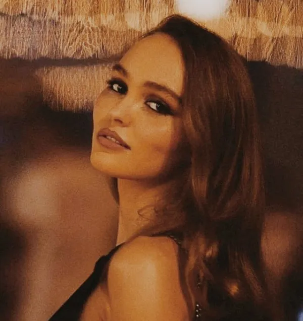 沈月|袁咏仪儿子神颜曝光！网友疯狂被圈粉：弟弟快出道吧！