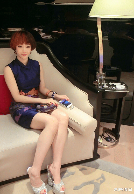 娱乐圈|娱乐圈真正的正黄旗“格格”,末代皇帝溥仪的后人,如今怎样了?