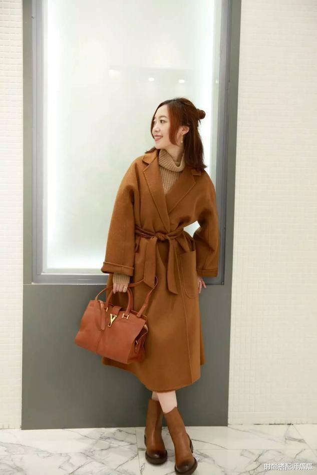 时尚搭配师瓜瓜|上了年纪的女人，尽量少穿这2种颜色，显老又没精神，还很掉档次