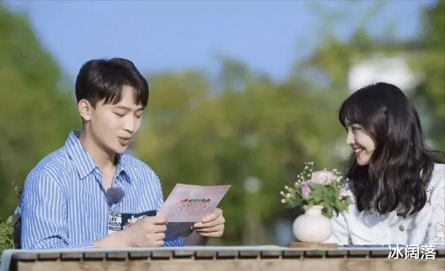 吴亦凡|郑爽刚做出回应张恒就发文反击，晒聊天截图内容毁三观，亲吻对象惹人猜想