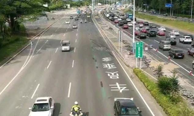 驾驶|副驾驶上没坐人也被扣6分？车主直接发飙：我到底违反了哪条规定