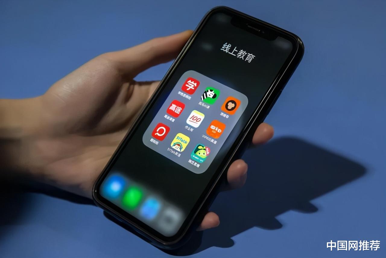 在线教育|行业性雪崩大裁员，在线教育要“凉”？