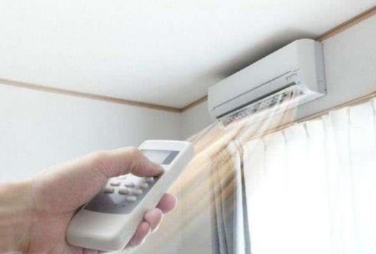 二柒山居|天热开空调，一开一关好还是一直开着好？听老电工说完，恍然大悟！