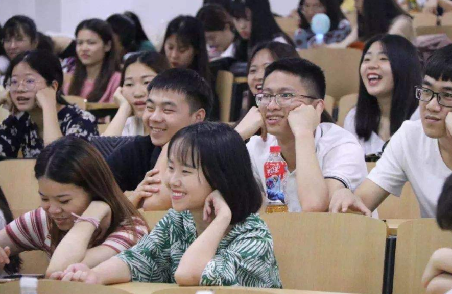 扎心|读了大专才清楚，专科生独有的“难处”很扎心，但这就是现实