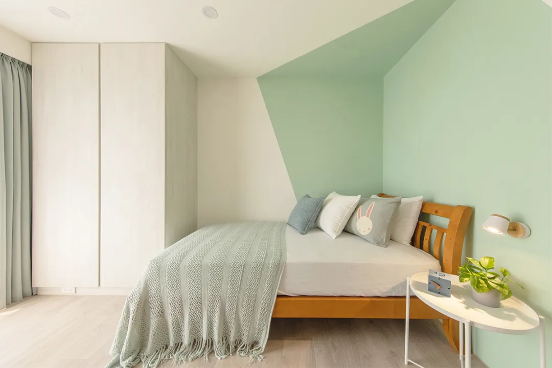 装修案例 | 83平米简约风,温暖木色搭配奶茶色,空间单纯中保有温度!