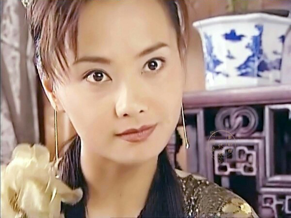 蒋欣|来自回族的5位女星，个个貌美如花，气质出众，你最喜欢谁