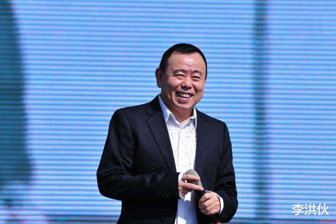 迈克·泰森|谢孟伟直播套路多，网友投诉产品有问题，他直接降价再卖