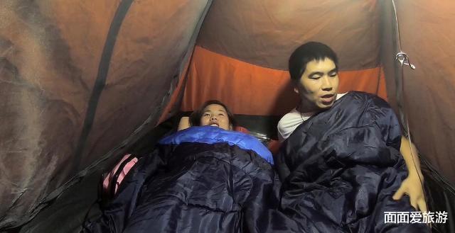 上海市 户外穷游！异性驴友“拼房”不足为奇，美女说出真实感受