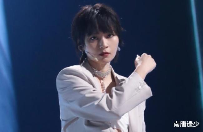 芒果台|芒果台跨年再现王炸阵容，集结19位哥哥姐姐，六大顶流艺人引关注