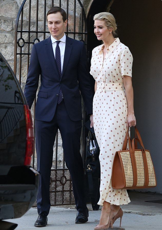 全球时尚风行|孟晚舟出庭造型彻底换风格!复古波点长裙好淑女,比包臀裙更少女