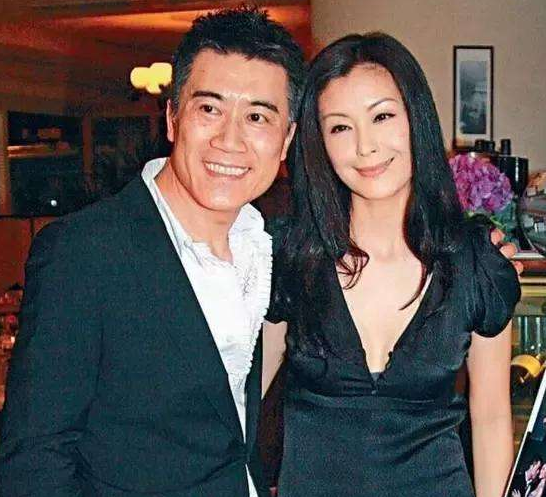 伍咏薇|她是出身贫民窟的亚洲小姐，21岁嫁大30岁土豪，结婚13天丈夫暴毙