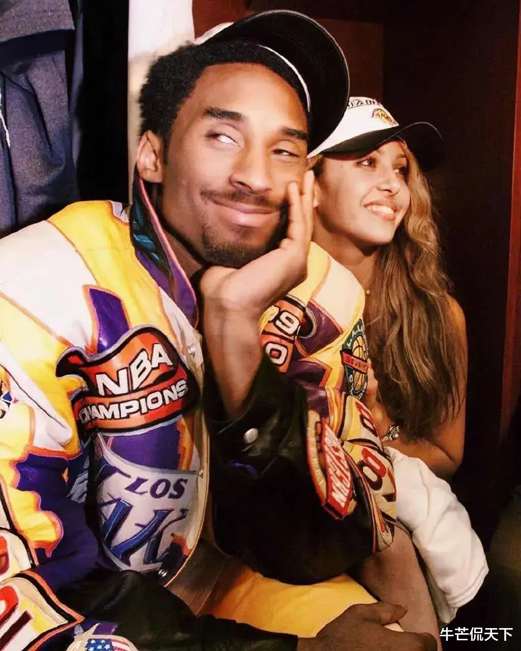 科比·布莱恩特|520刚过，科比妻子一张亲吻照引争议：果然，她装不下去了！