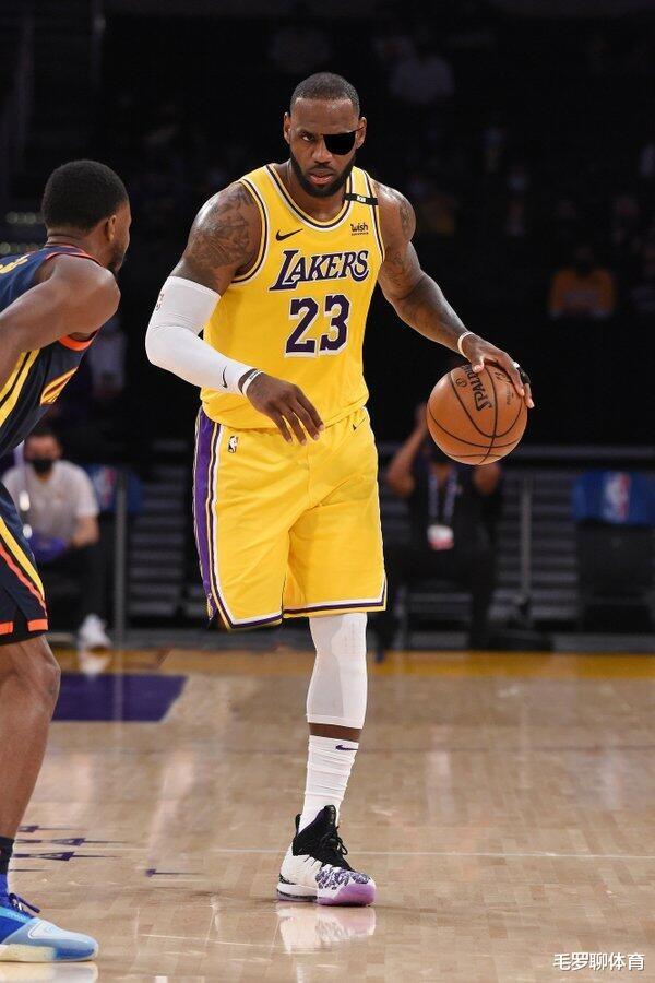 勒布朗·詹姆斯|詹皇被P成独眼+单腿战神！遭遇2大伤病仍拒绝休息，上演2连冠之路