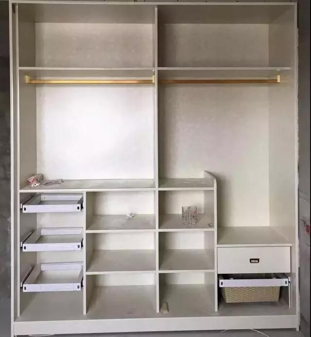 衣柜内部这样设计,收纳超强,再多100件衣服也装得下