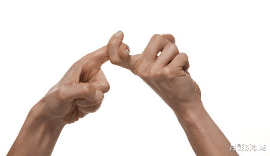 人际关系|如何与同事搞好人际关系？避开这3个坑，人缘不可能不好