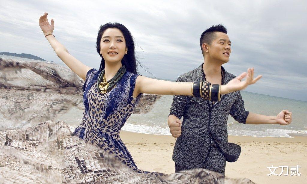 庞龙|庞龙当老师，王蓉被曝精神问题，一首歌赚2.4亿，神曲歌手怎样了