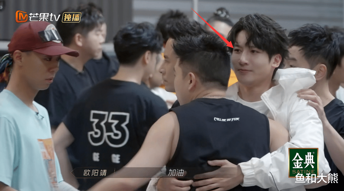 敖犬|《披荆斩棘》淘汰见人品！敖犬旁观太冷漠，麦亨利偷笑被镜头捕捉