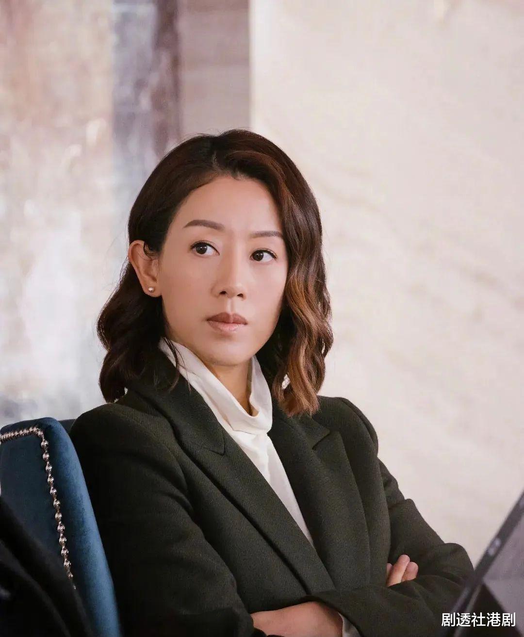 家族荣耀|好消息!港剧《家族荣耀》定档1月4号首播,演员阵容强大让人期待