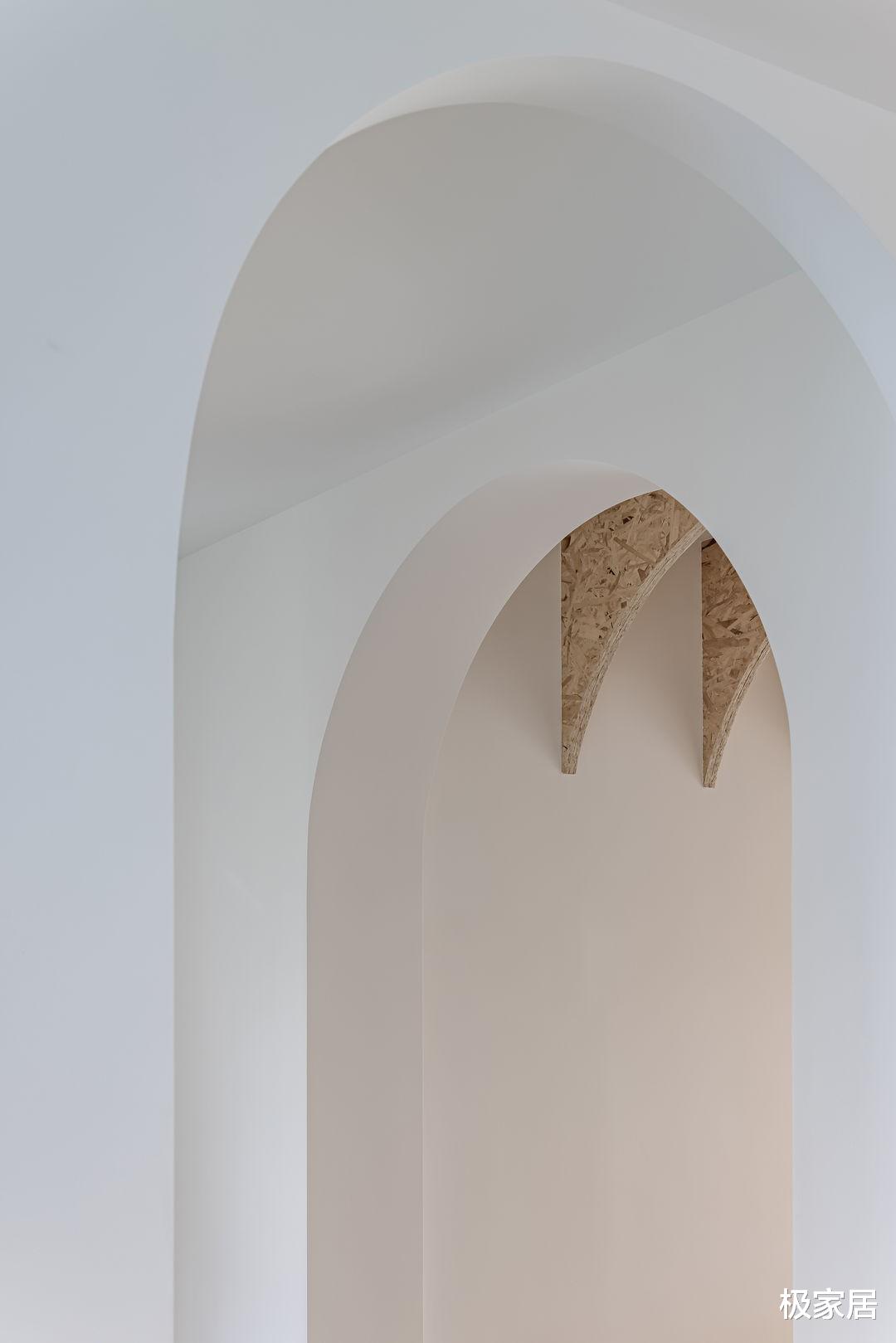 用阳光打造自然温馨之家，一家人独享安逸时光，处处充满爱意