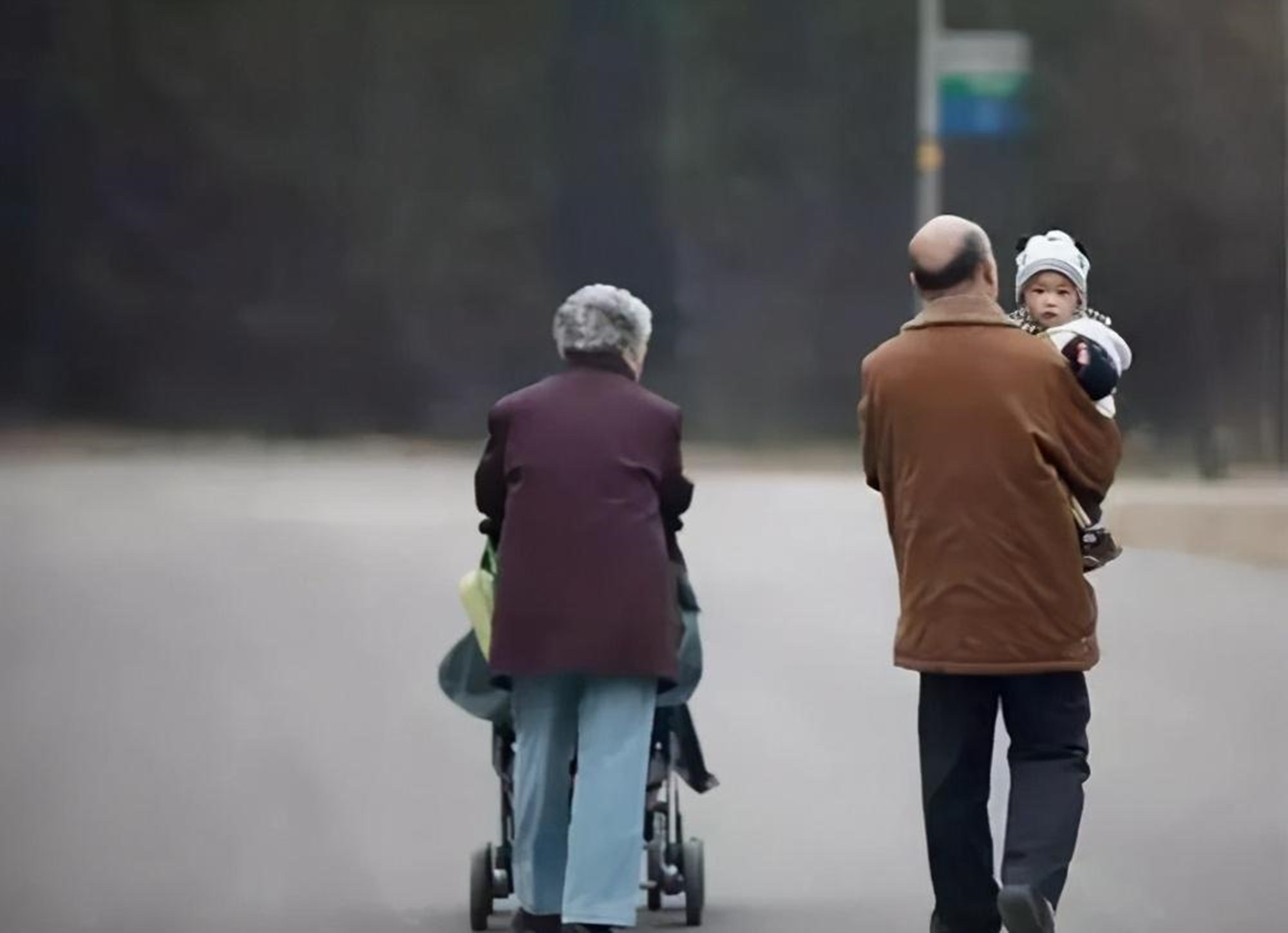 贝贝豆育儿课堂|谁说无后一身轻？首批丁克家庭阐述晚年现状，可谓“苦乐参半”