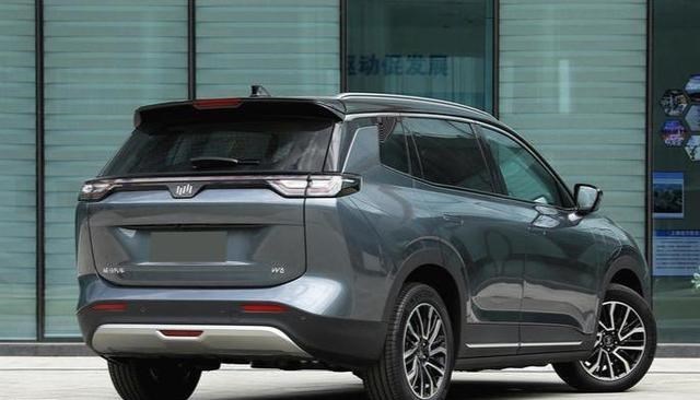 轻语妈妈|光传感器就有23个，才十多万，被车标“蒙蔽”多年，该醒醒了！