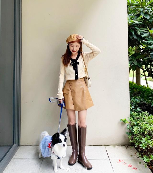 愚丫说 秋冬不要再穿裤子了，裙子搭配靴子，时尚又高级！