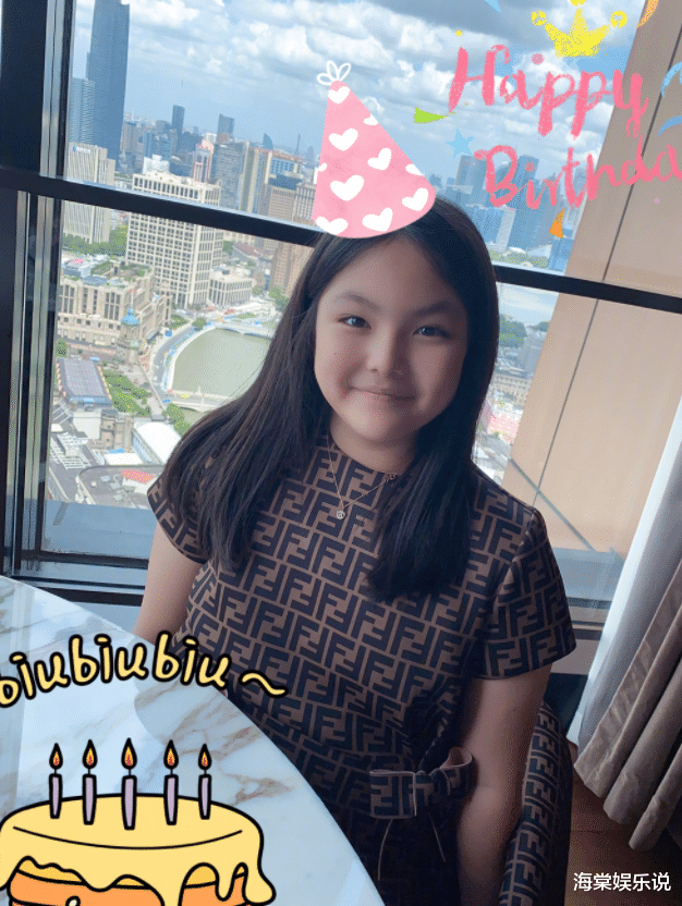 王诗龄|李湘11月19日晒女儿照片!王诗龄瘦后太美了,小贵妇名媛气质出众