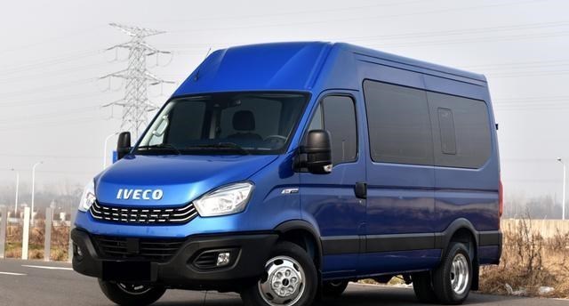 福特|轻客阵营对决：国产轻客双强对标福特依维柯