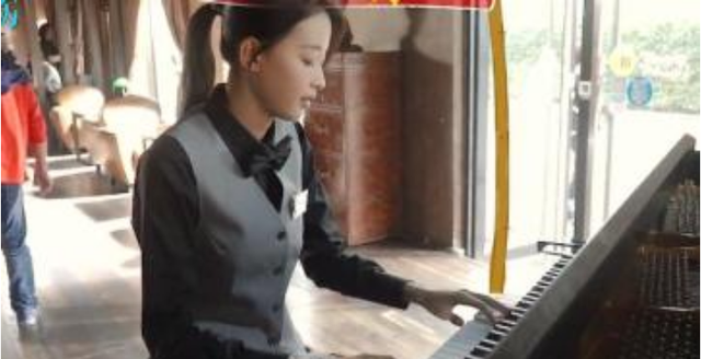 影帝|她因长相漂亮，被经纪人介绍给自己儿子，如今名气比影帝老公还大