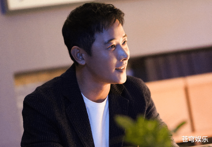 赵丽颖|赵丽颖大半年没拍戏不慌，手里还握着2部待播作品，新剧都有优势