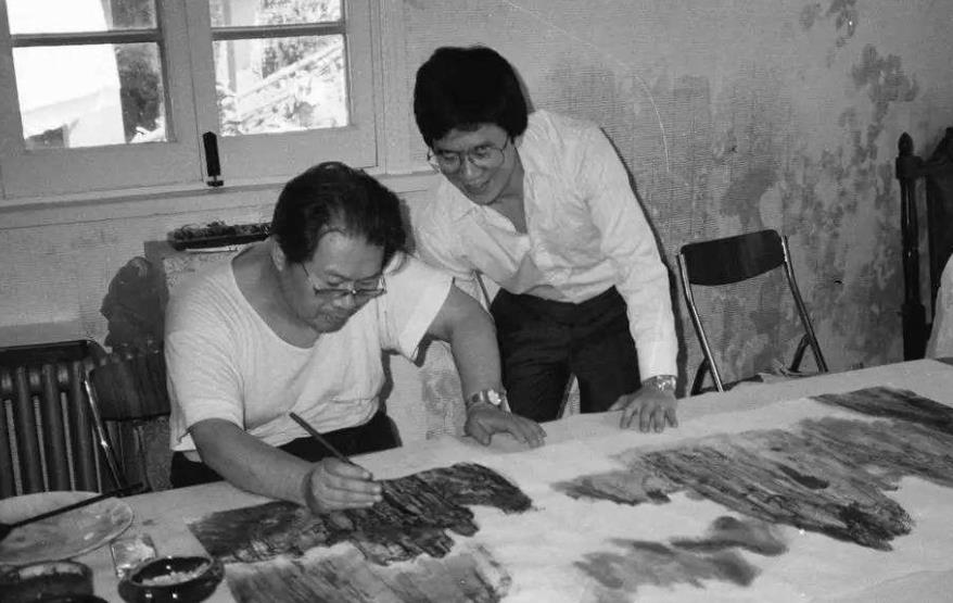 字画|80年代许化迟斥资20万，买下齐白石等名家9000幅画，现值多少钱？