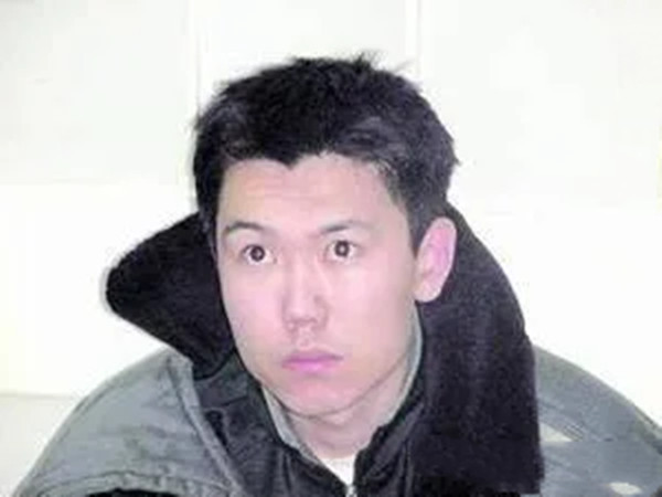 男子聊天时杀死朋友,淡定分尸抛尸,作案后只顾睡觉