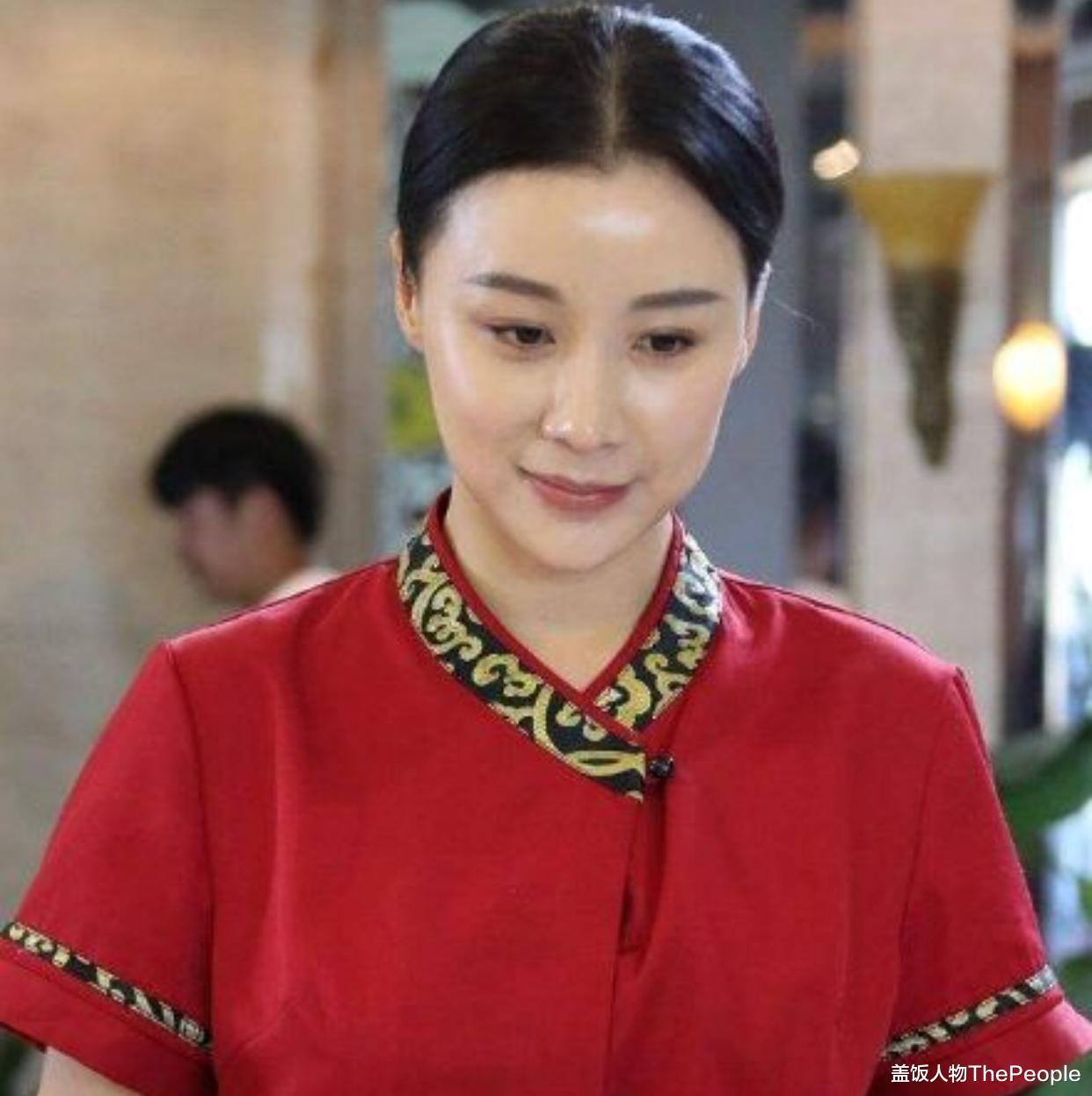 张萌|嘴歪、脸肿、表情僵硬，让实力派女星们陷入“中年危机”，太可惜