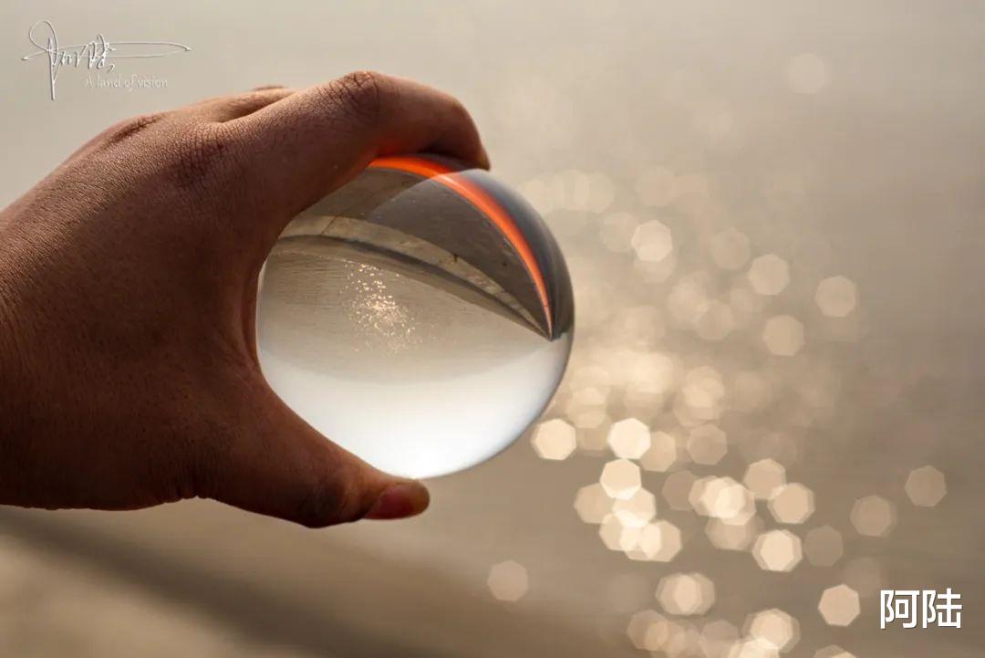 永恒传说|没有潮水时，钱塘江边是散步休闲的好去处，这里也是钓鱼人的乐园