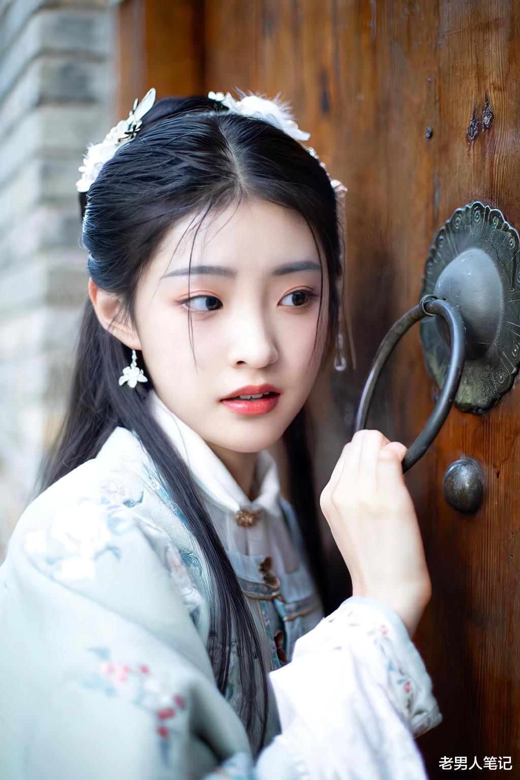 倪妮|蒋家有女初长成，16岁的蒋韵兮演绎汉服美人，韵味十足