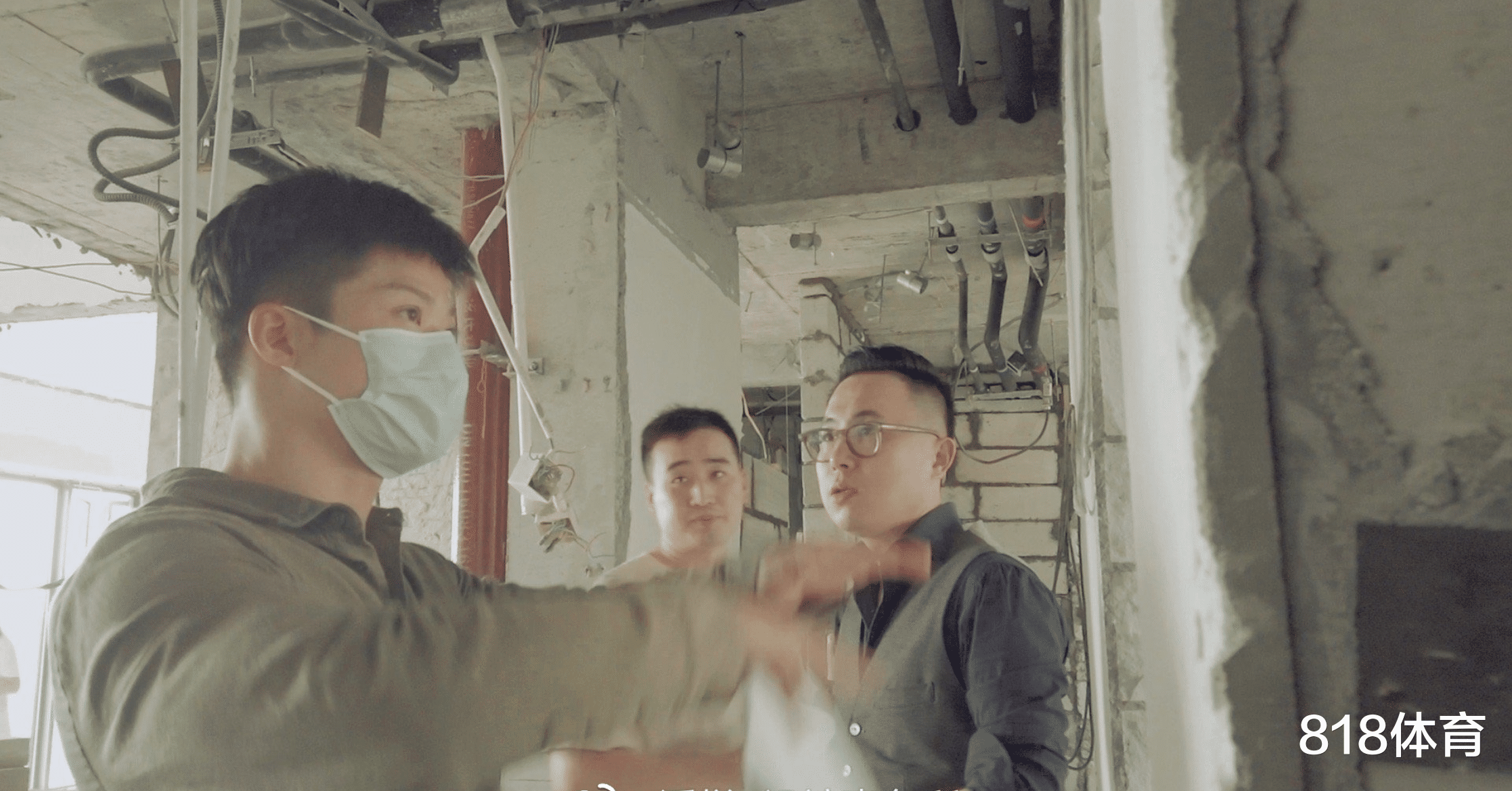 乔迁之喜! 苏炳添回广州装修新豪宅, 爱妻定大方向他和设计师抠细节