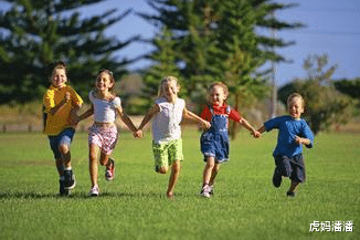 虎妈潘潘|想让孩子反应敏捷迅速，这四项体育运动，带孩子一起玩