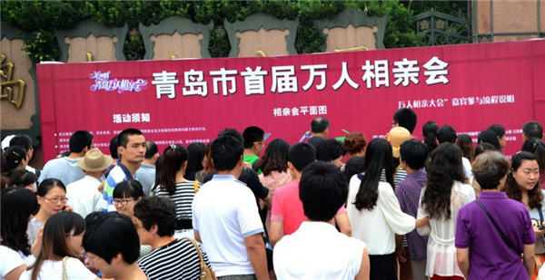 明月的小清风 最难的婚礼: 婚礼现场发现男友出轨闺蜜，女孩忍痛坚持整个流程