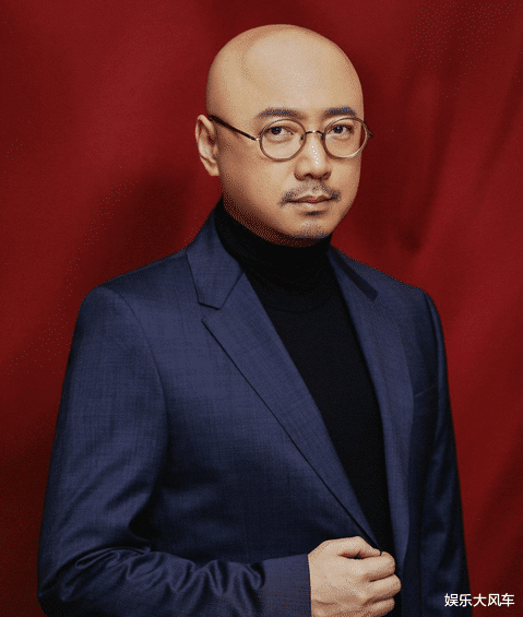 徐峥|徐峥因为一元钱被困收费站，热心人替其解围，转天却把徐峥给卖了