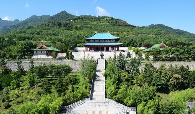 绝情的雁 春暖花开一定要去楼观看山听水踏青赏景，领略这个季节的至美之景