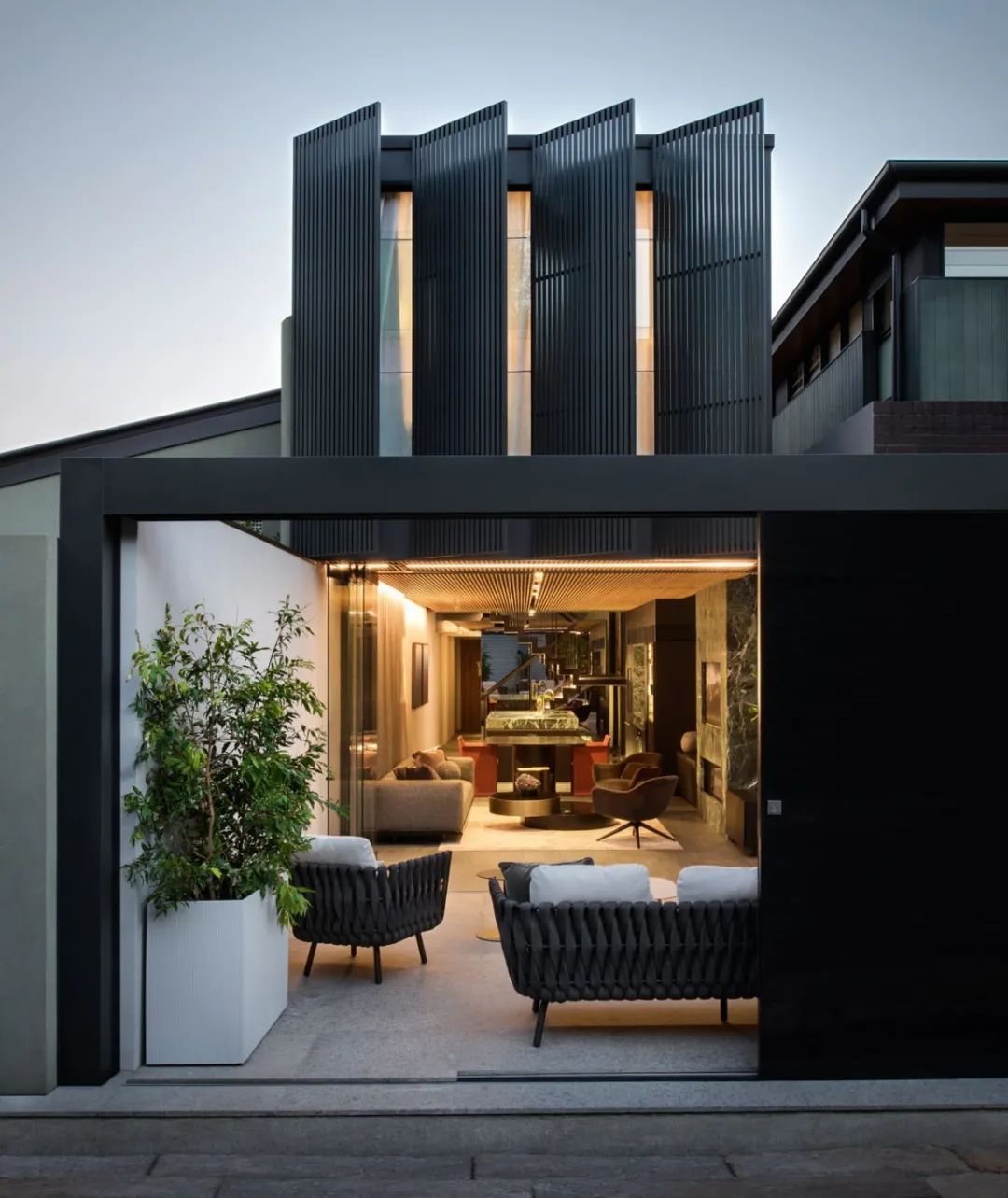 别墅大宅设计:使用独特的产品和高超的工艺打造这个创新的概念