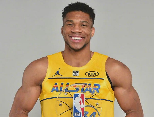 MVP|47分！19籃板！11助攻！對(duì)不起，老詹，他又要搶MVP！