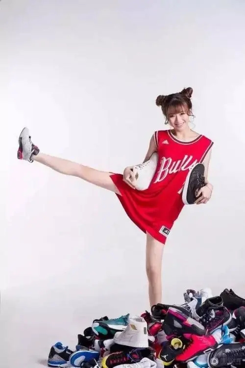篮球|武大校花NBA女主播！事业巅峰却嫁高管土豪，为人妻后胖成大妈样