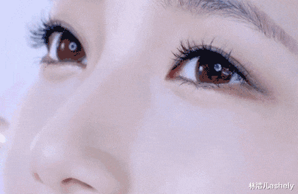 眼线|张雨绮、戚薇的双眼皮都是割的？明明单眼皮也能时髦个性又撩人啊