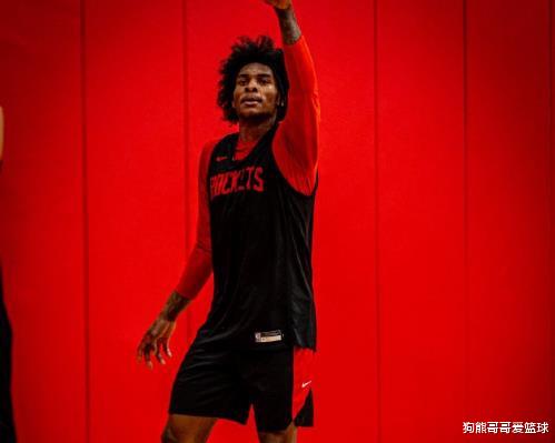 沃尔依然强硬!拒绝放弃明年4700万合同,火箭想交易,再等1年?